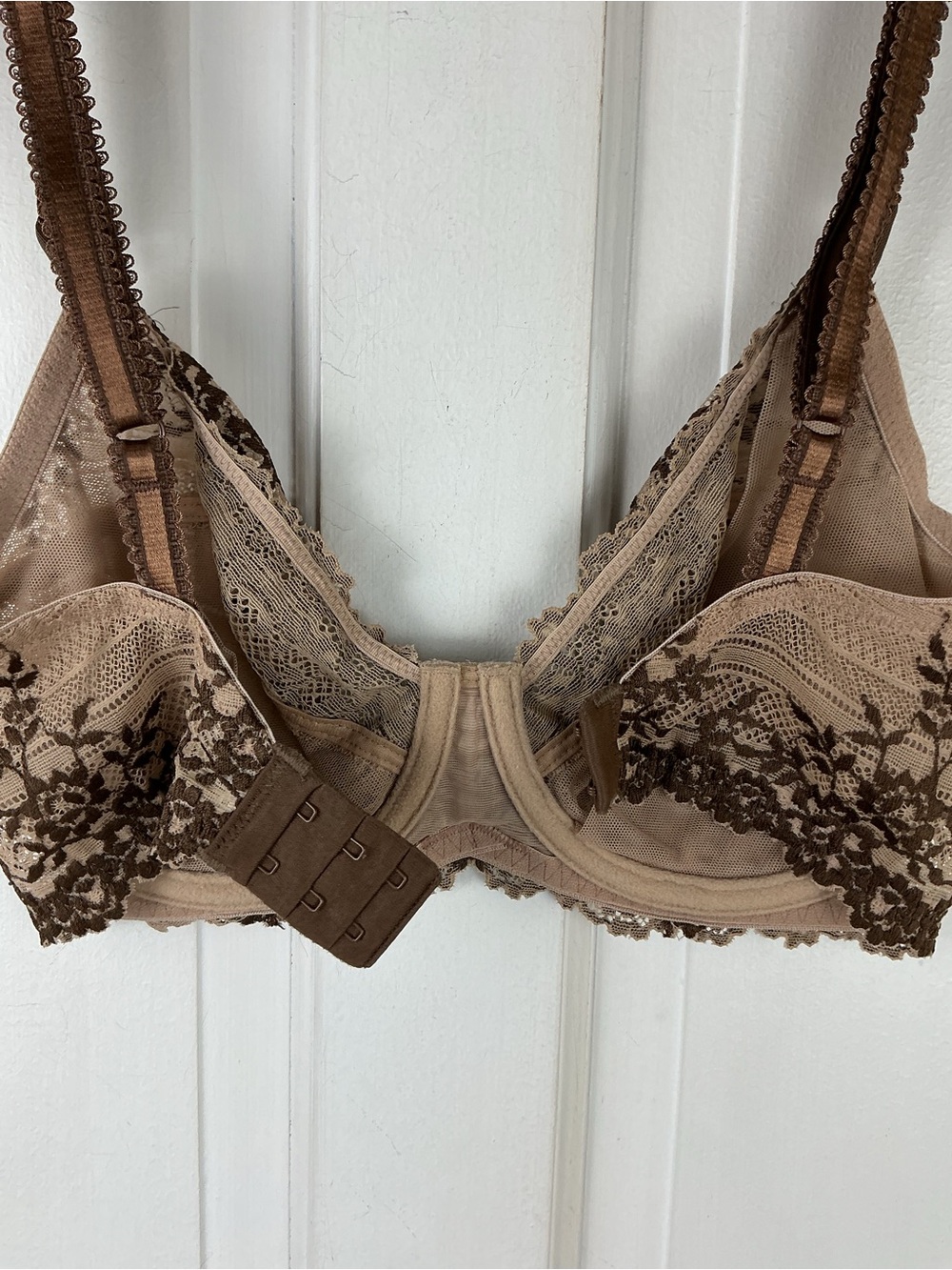 Wacoal 65191 Embrace Lace Bra 32DD - Picture 4 of 7